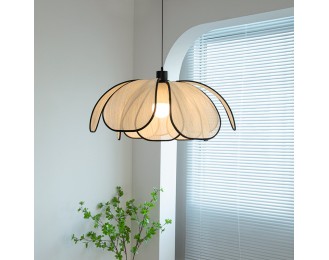 Refreshingly Simple Indoor Chandelier